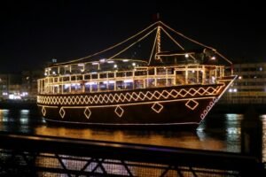 dubai-creek-dhow-cruise